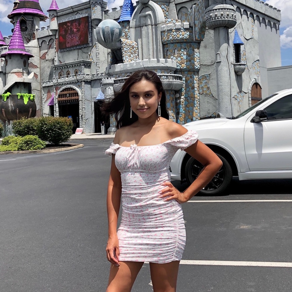 Meet your Posher, Christina